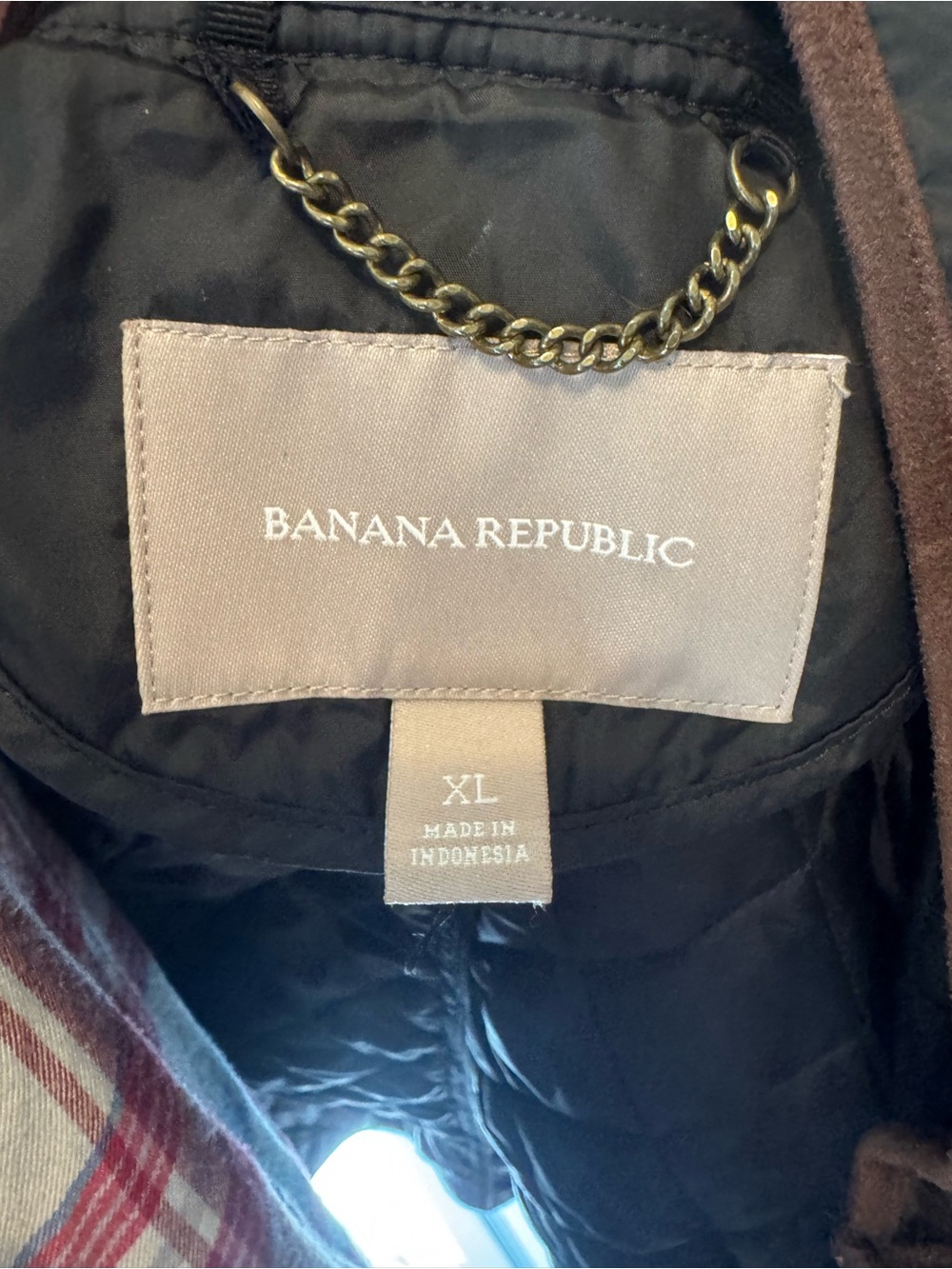 Banana Republic Black Quilted Vest with Brown Trim - Picture 6 of 6